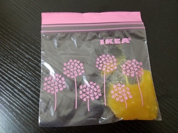 ジップロックに入れた栗きんとん