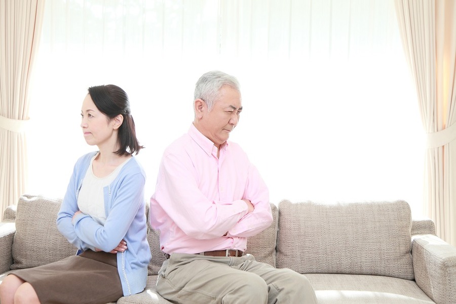 熟年離婚でもめやすい「財産分与」　普段から夫婦の財産に関心を