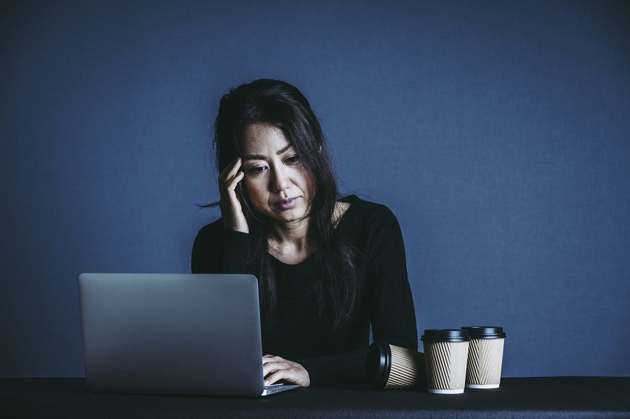 1人ブラック企業状態になった女性