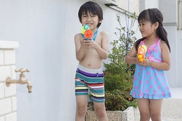 今日は何しよう……子供の夏休みにお金を使わず遊ぶアイデア