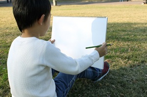 今日は何しよう……子供の夏休みにお金を使わず遊ぶアイデア