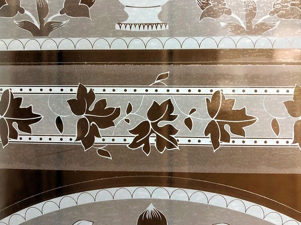 ガラス飛散防止の役割も果たす