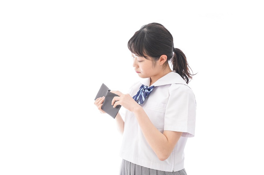 学生たちも節約する
