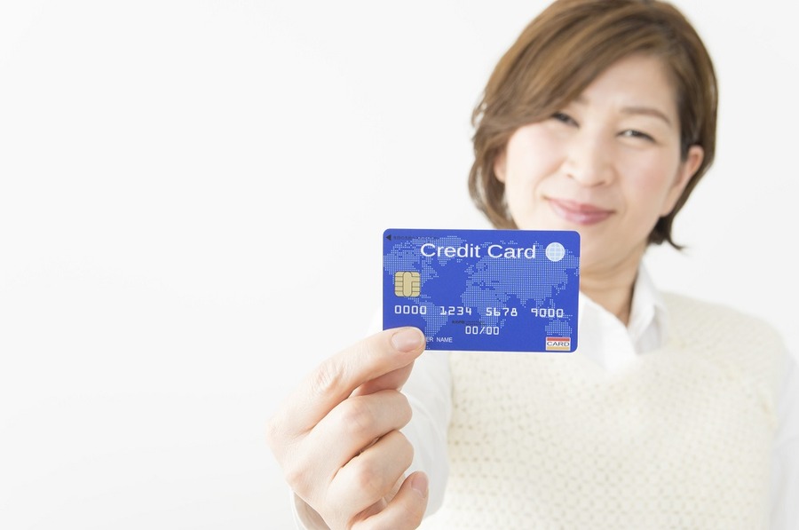 「見せるだけ」でお得なクレジットカードとその注意点