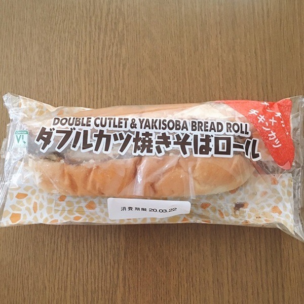 ダブルカツ焼きそばロール