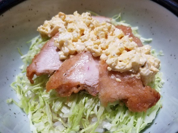 タママヨから揚げ丼