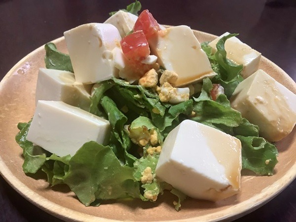 豆腐のサラダ