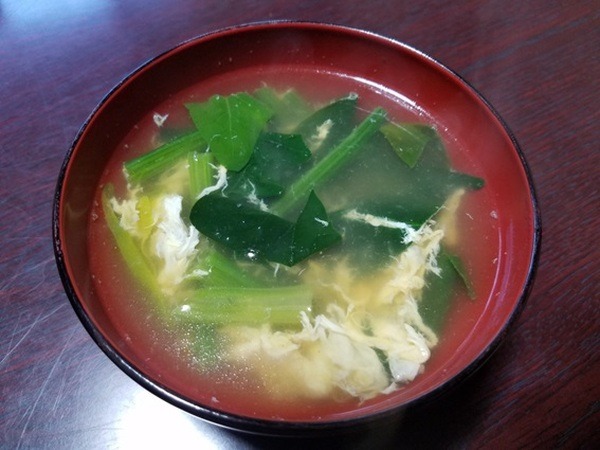 ホウレン草とたまごのスープ