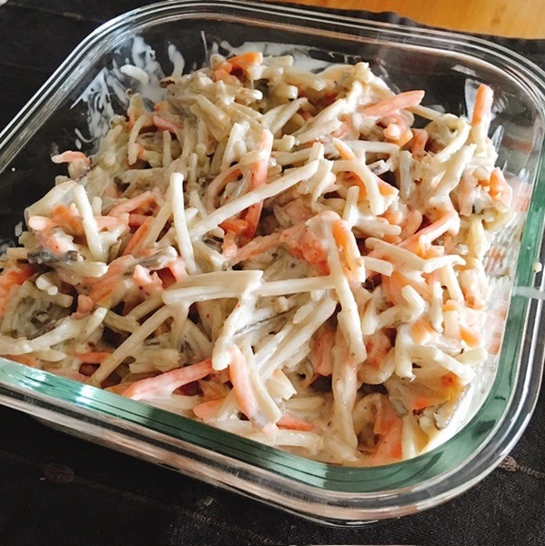 業スごぼうサラダお皿にあけた所
