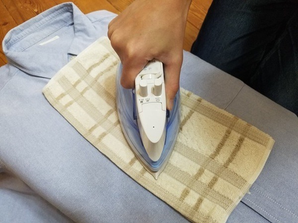 ぬらしてからアイロンします