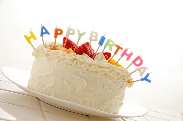 手作り誕生日ホールケーキ