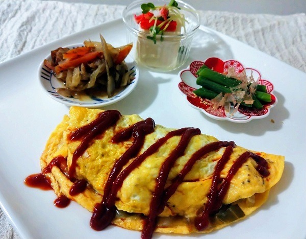 小皿使いで料理が引き立つ