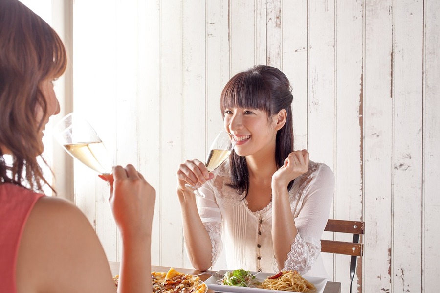 お手頃価格でお食事券がもらえる株主優待　厳選10銘柄をご紹介