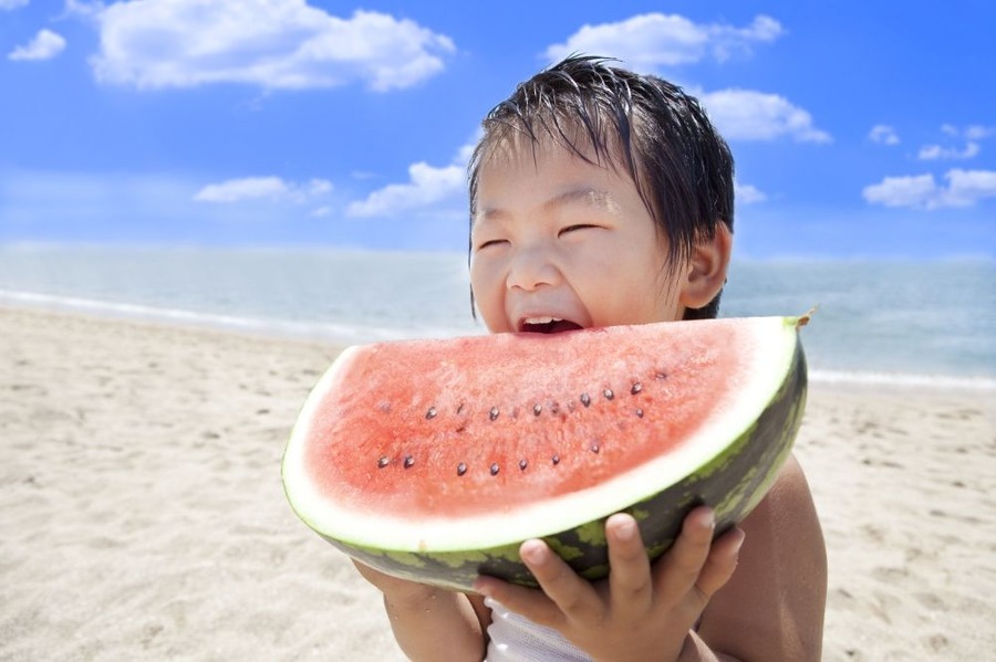 夏前の撮影なら、子どもが日焼けをする前に撮影ができる