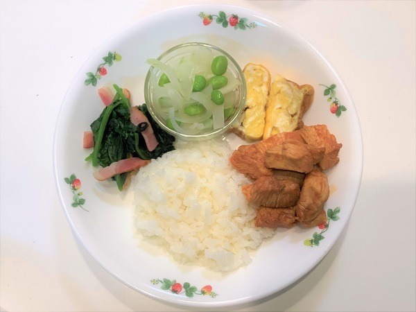 盛り付けたお皿