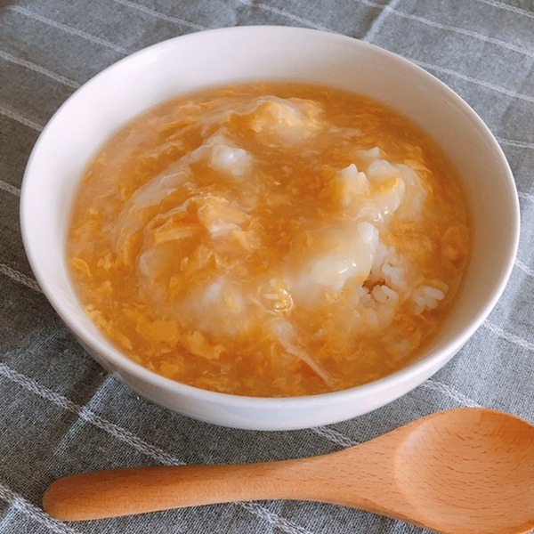 ローソンストア100の親子丼盛り付けたところ