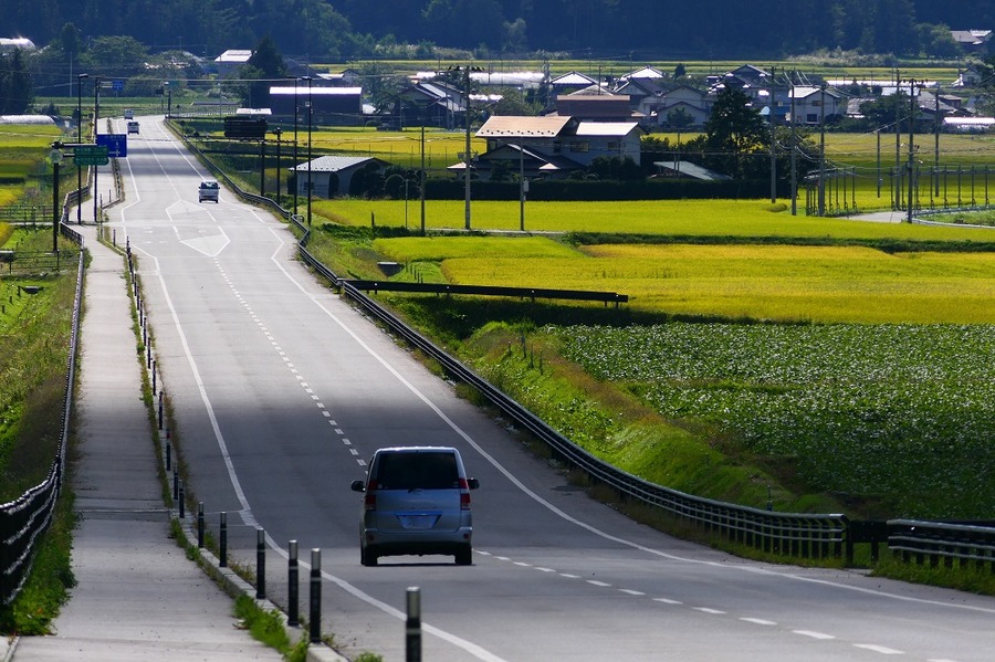 地方では車が必須になる