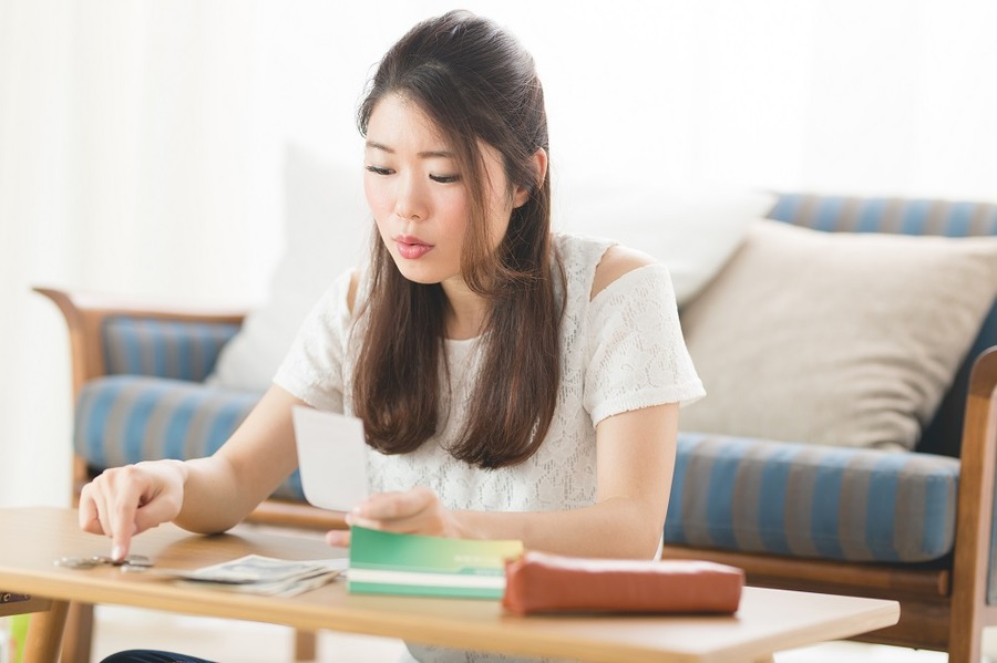 なんだか貯金がない