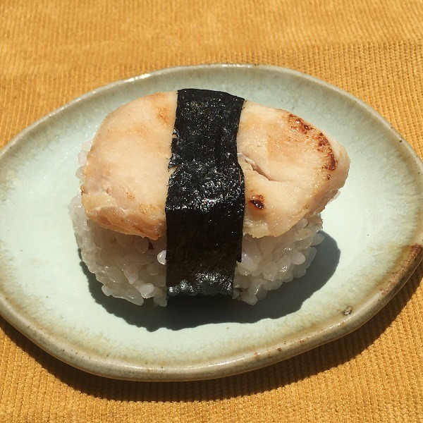ハムをおにぎりに