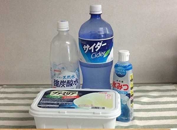 クリームソーダの材料