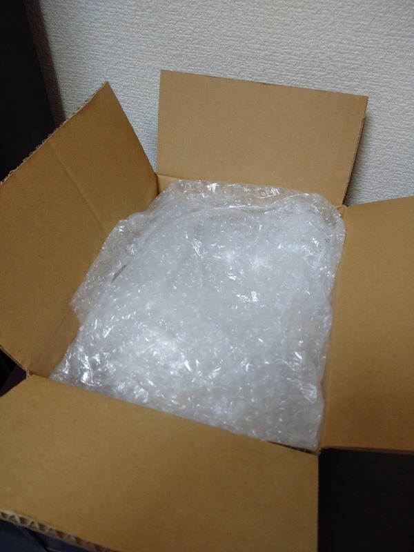 緩衝材を入れたところ