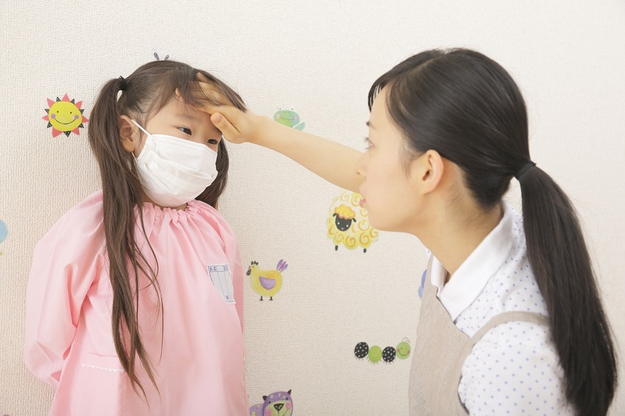 働くママ＆パパの二大困った「子供の発熱」と「お迎え時間に間に合わない」にどう備えるか