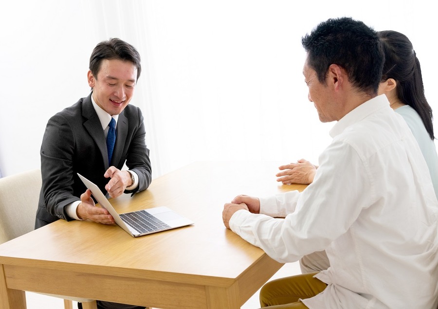 一度は営業員に相談してみる