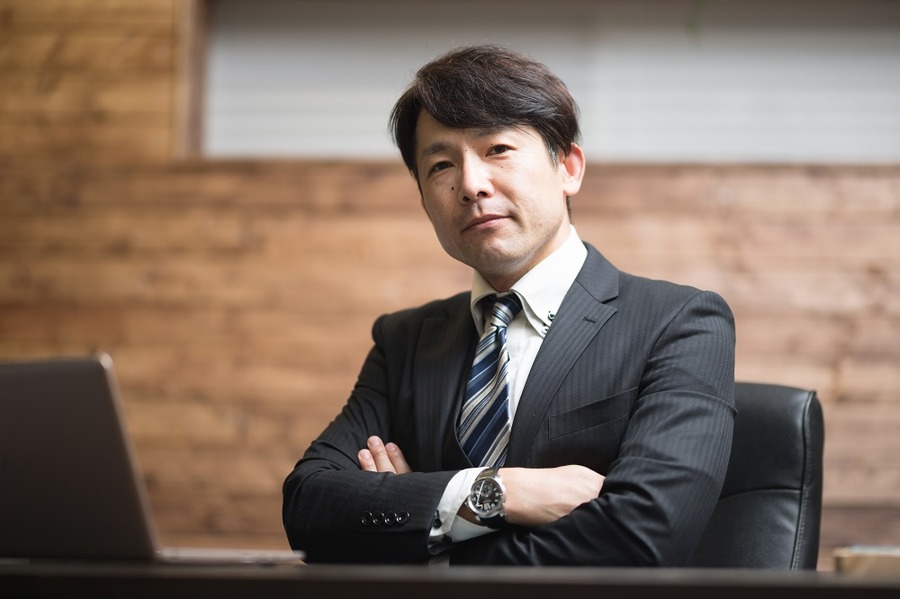 FP花沢事務所の所長36歳