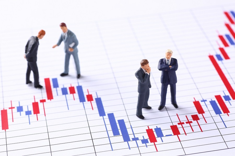 投資先の状況に一喜一憂せず計画継続