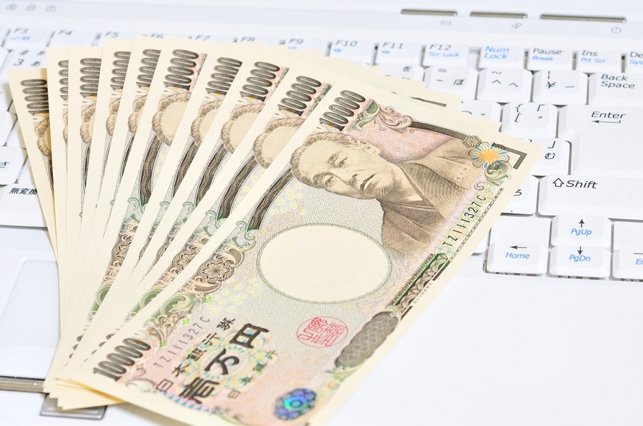 株投資で10万円をいかに増やせるか？　今回買ってみたのは原油関連