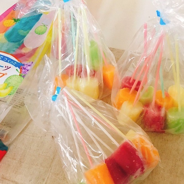 袋にまとめて入っています