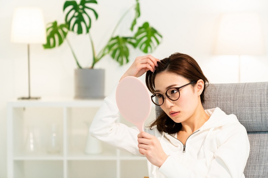 ヘアカラーだけでも結構出費する