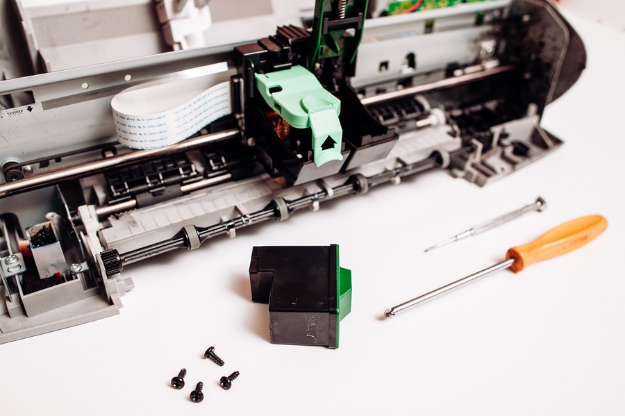 壊れたプリンターを修理して販売