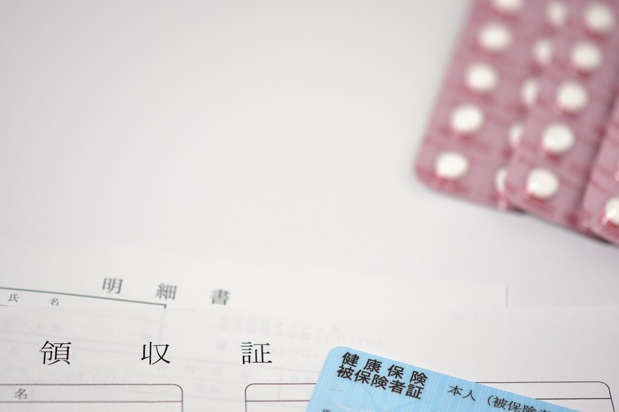 「傷病手当金」と「出産手当金」は、健康保険独自の制度