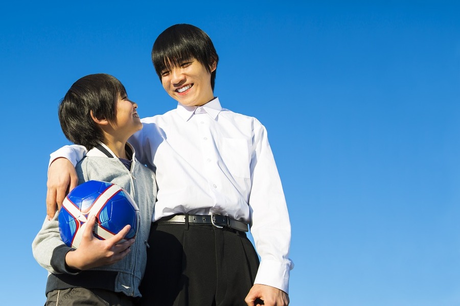 兄弟で通っているなら上の子だけにする