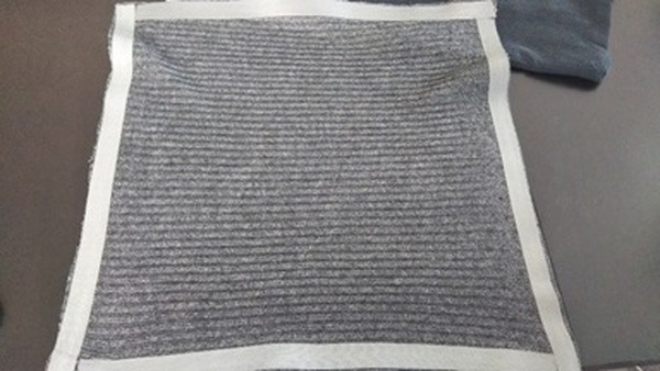 ここで裾上げテープを使うんや