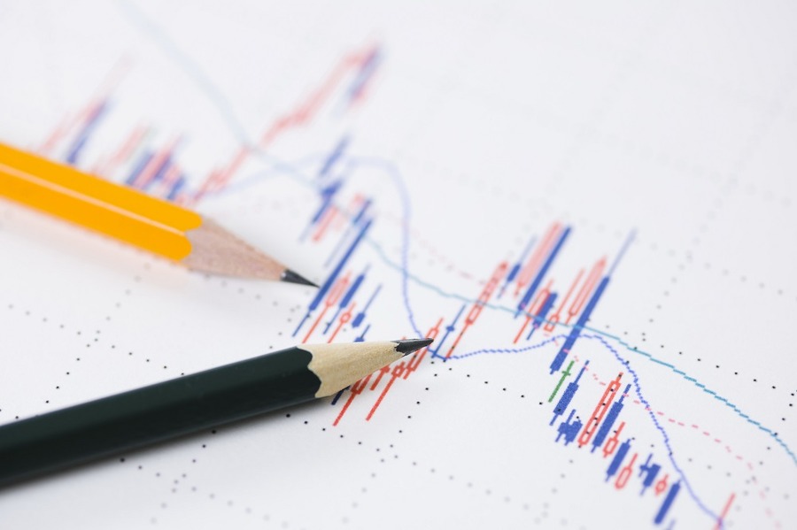 リスクを抑えた投資方法「サヤ取り」とは？