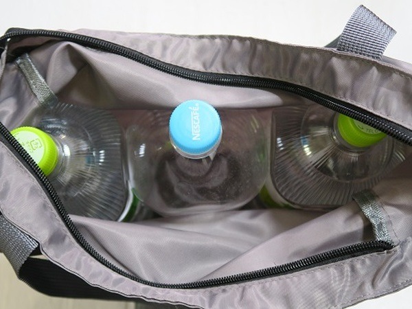 2Lのペットボトル3本を余裕で収納