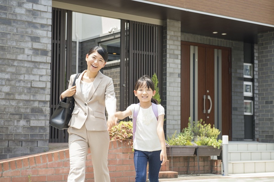 ワーキングマザーを悩ませる「小1の壁」とは