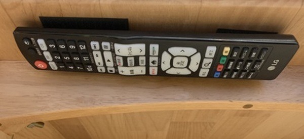 テーブル下収納