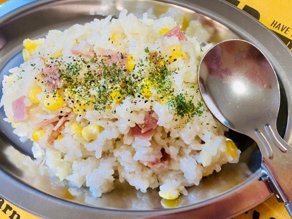 にんにく香る「洋風炊き込みご飯」