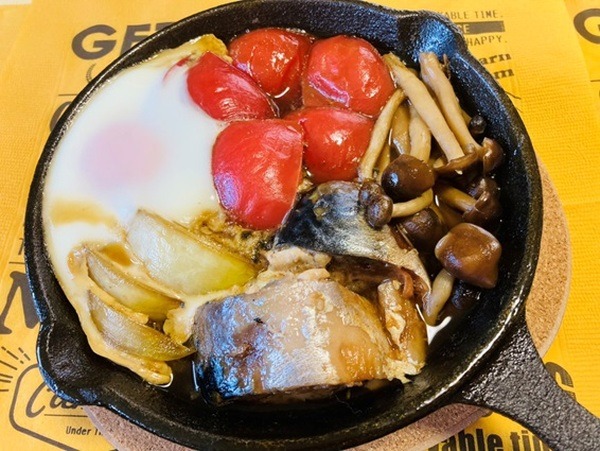 「鯖缶入りトマトすき焼き」