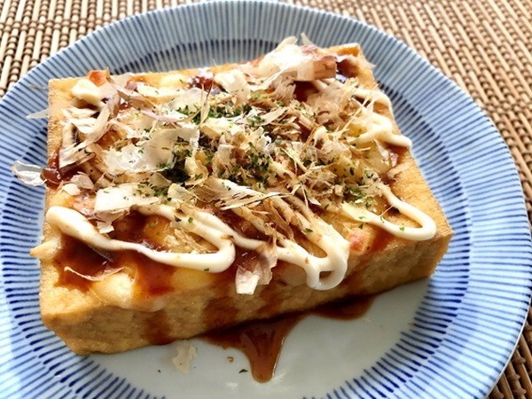 おいしそうなたっぷりチーズのせ