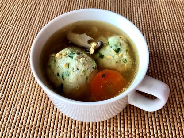 鶏団子の「中華スープ」