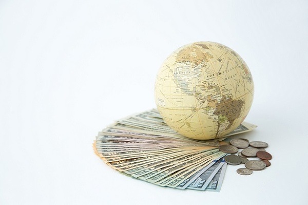 外貨で支払える
