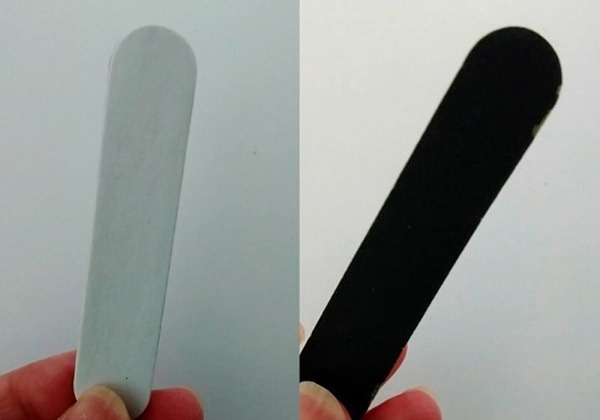 やすりの白と黒