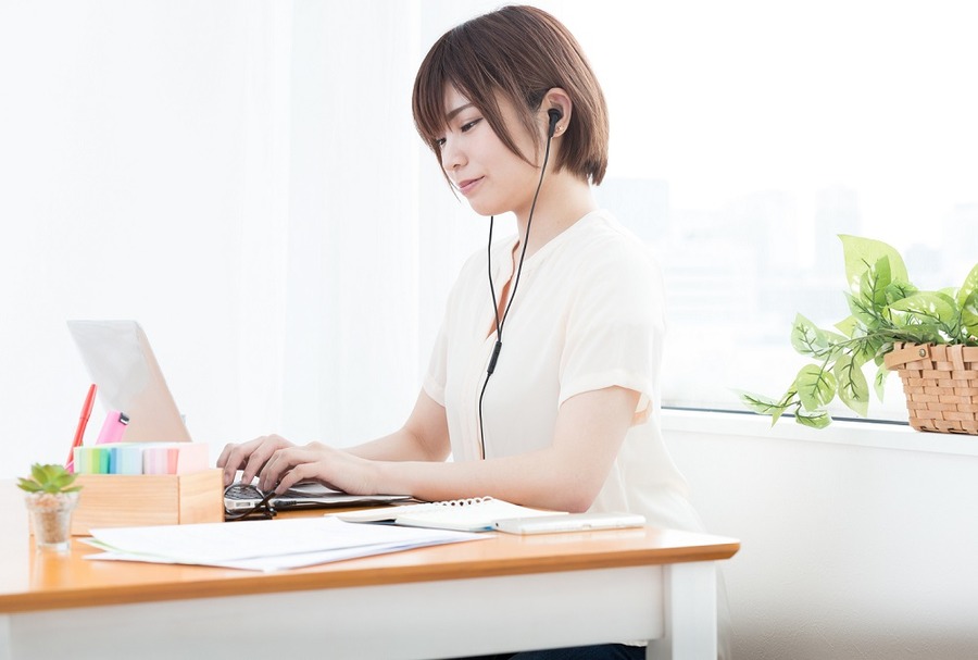 テープ起こしの副業「仕事内容」「収入」