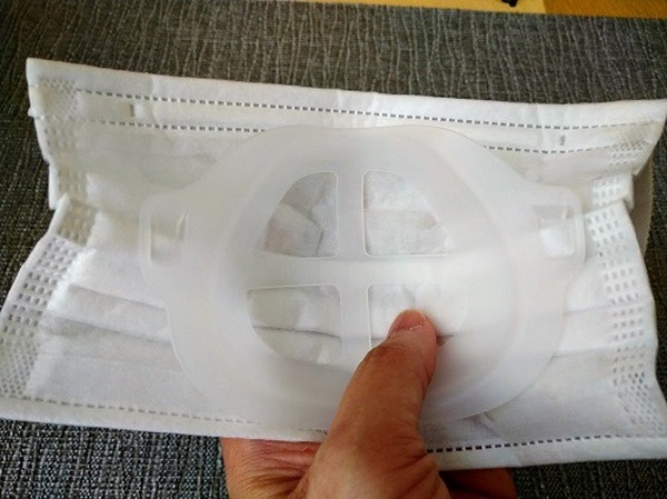 内側に当てるだけで大丈夫