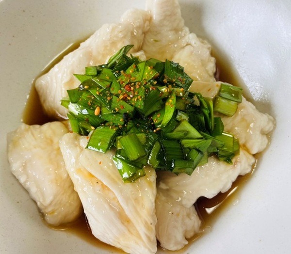 水晶鶏のニラダレかけ