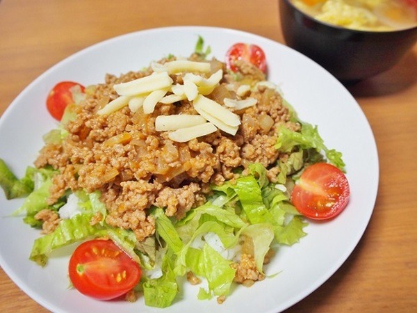  子どもも喜ぶ「タコライス」